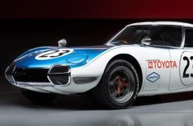 这辆1967年的Toyota-Shelby 2000 GT可在拍卖会上卖到350万美元