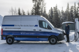 Rivian 和梅赛德斯搁置电动货车合资企业
